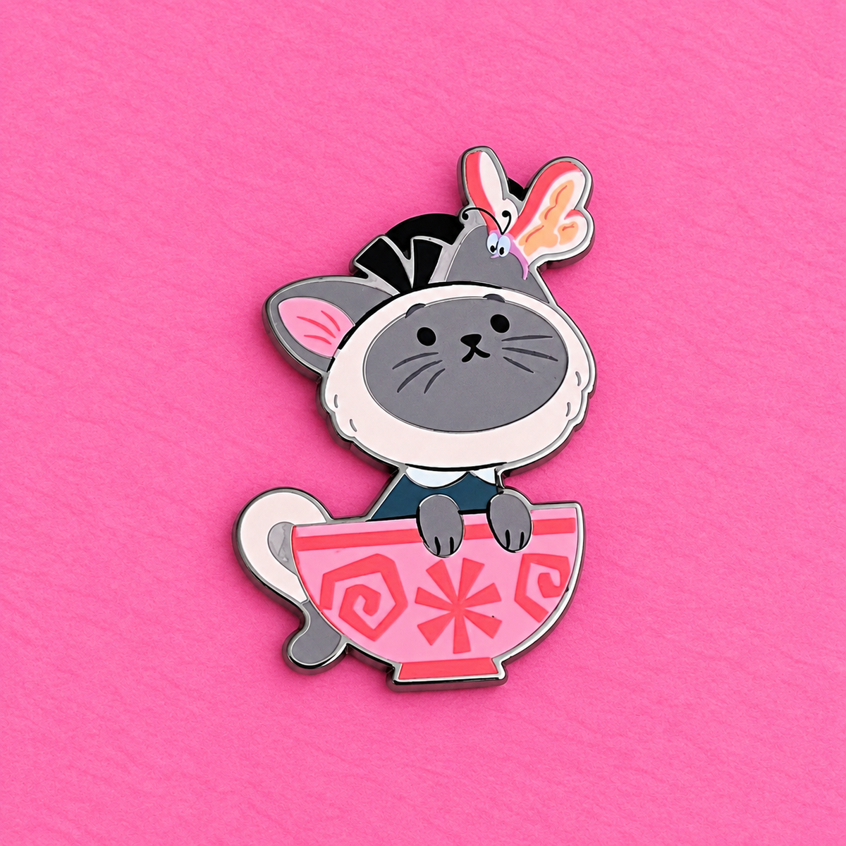 Limited Release Halloween Cats and Dogs Pin - Siamese Alice/Teacup Cat